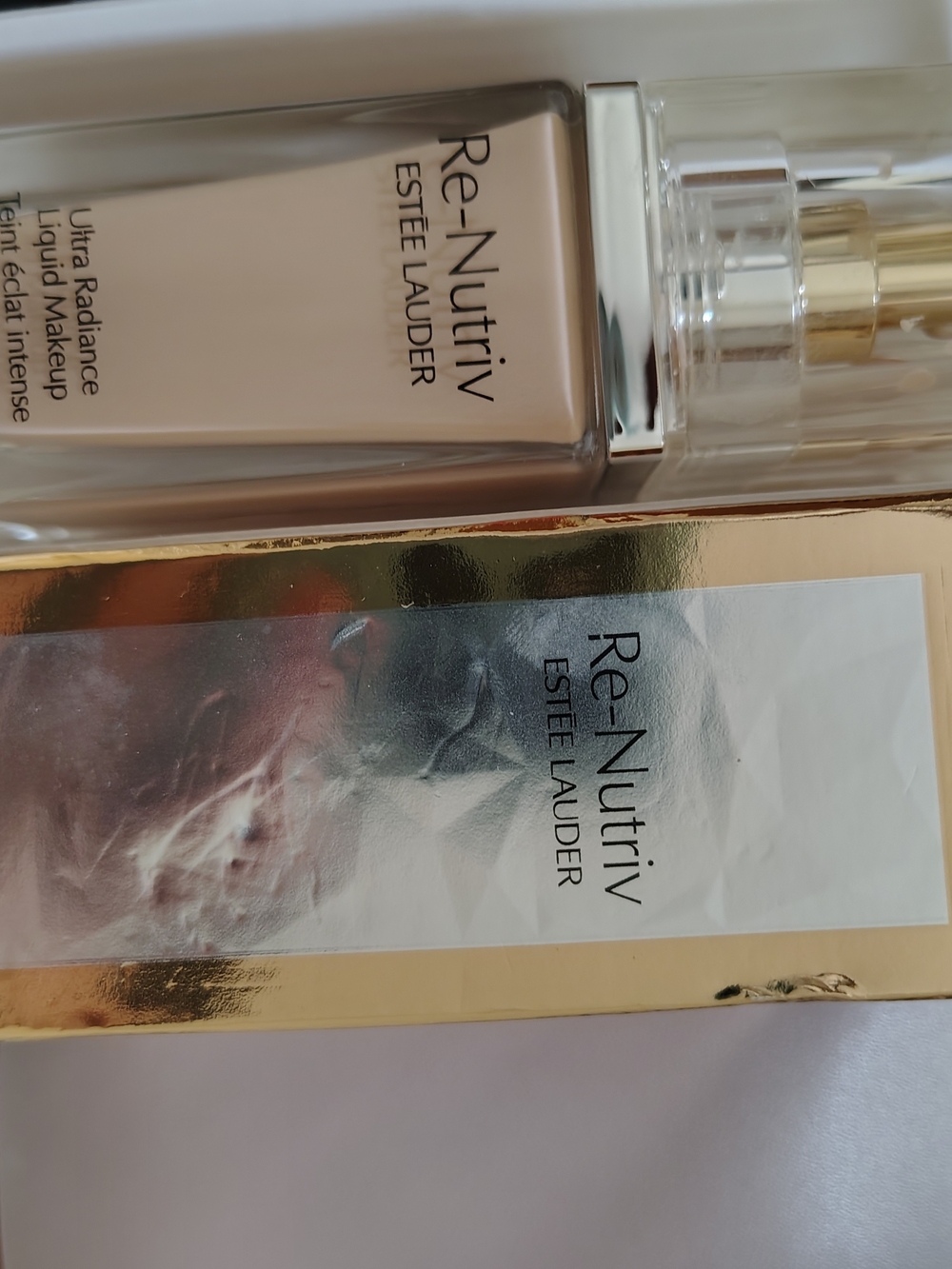 Estee Lauder Re-Nutriv Ultra Radiance Liquid Makeup -1c0 cool